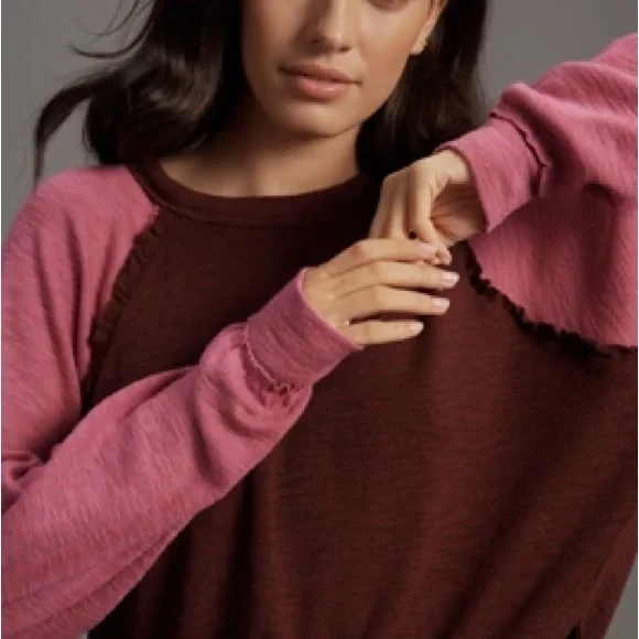 NWT new medium Anthropologie pilcro ruffled raglan thermal long sleeve top plum